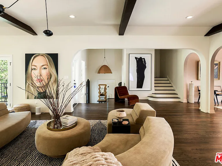 5500 Red Oak Dr — Photo 3
