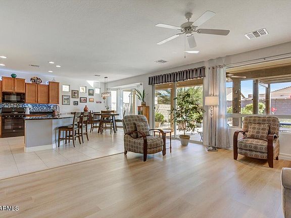 3rd image of 18119 W REDWOOD Lane