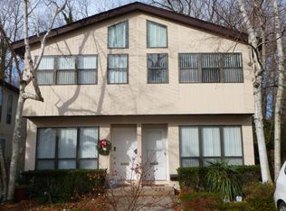 3 West Dr #A, Pt Washington, NY 11050