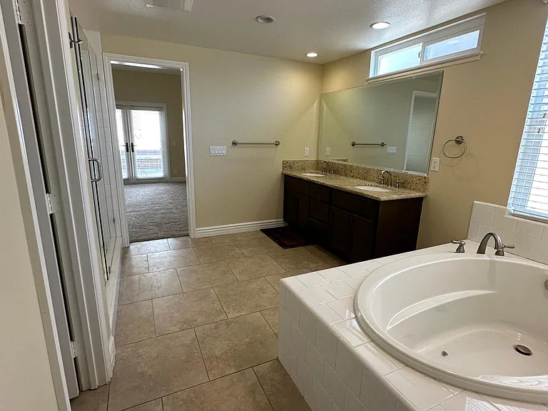 2933 Shamrock Ave — Photo 21