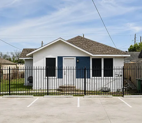 1704 Sam Wilson St #7 Photo 1