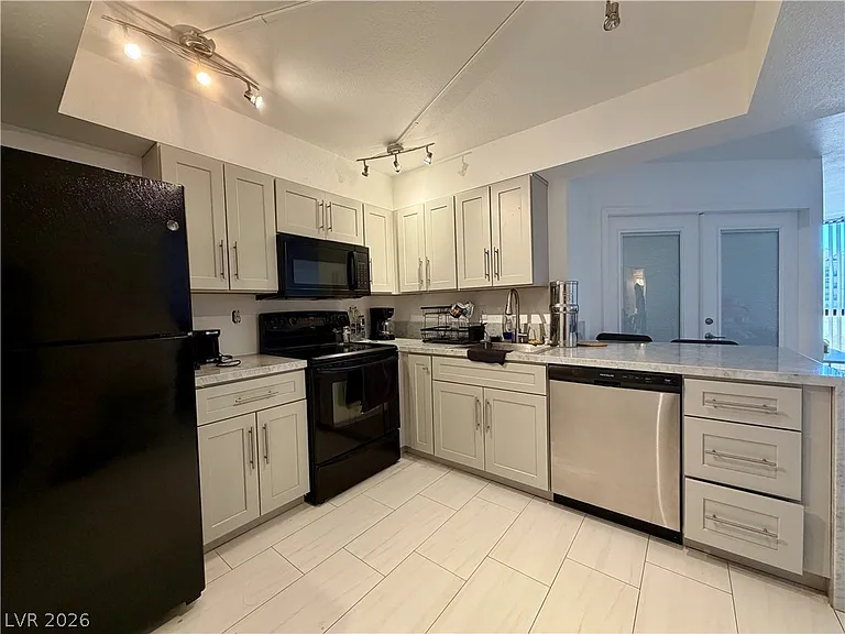 3930 University Center Dr #208 — Photo 5