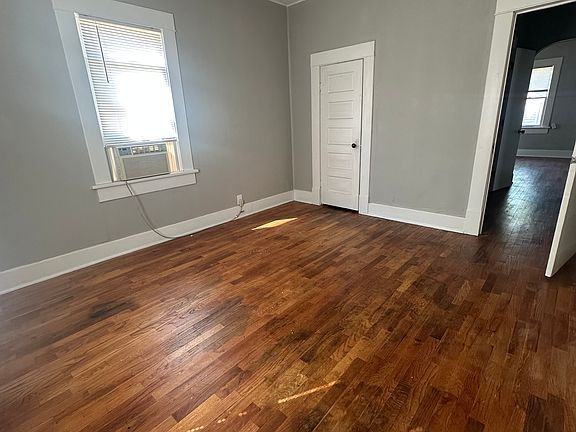 5th image of 501 Logan St