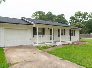 6205 Fieldcrest Dr, Morrow, GA 30260