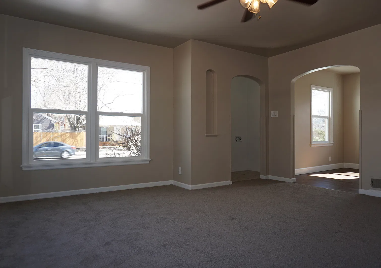 Adorable 1940's Remodeled 4 Bed 2 Bath Home — Photo 2