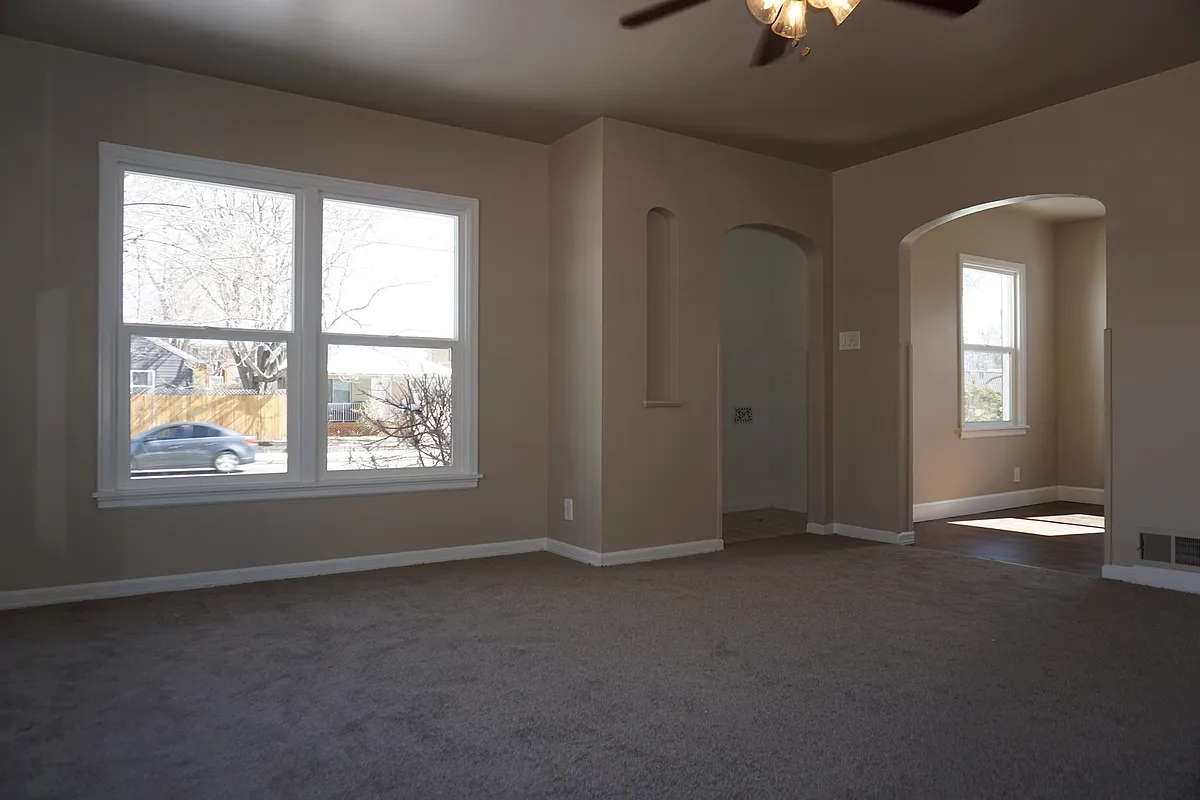 Building Photo - 2022 S 300 E