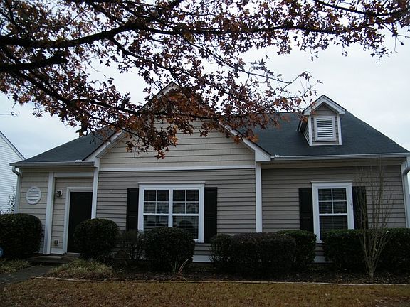 2nd image of 3756 Pine Village Pl