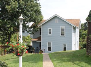 1026 Gordon Dr, South Charleston, WV 25303