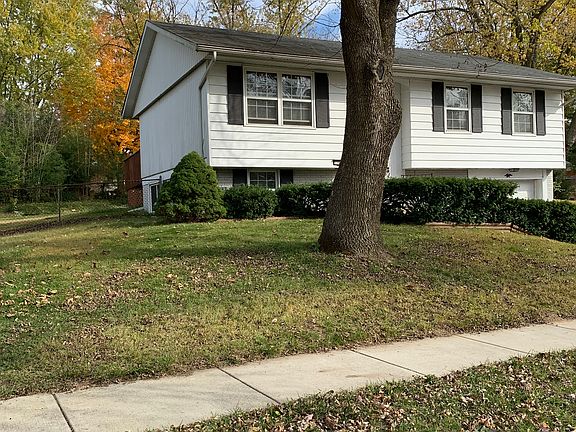 2nd image of 5709 Sir Galahad Ln