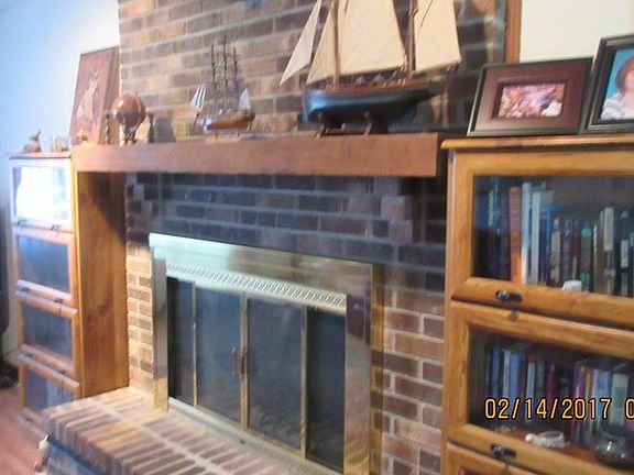 4th image of 1101 Winterberry Dr