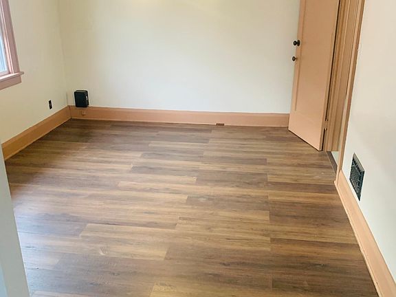 5th image of 52 Proctor Ave Unit 2