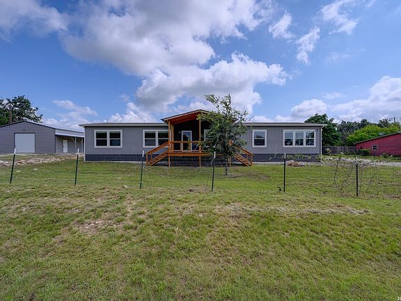 3rd image of 889 RUST RANCH RD