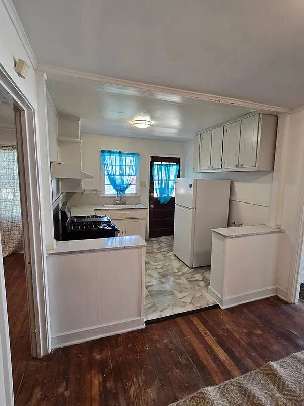 1 bed, 1.0 bath, 610 sqft, $700 — Photo 1