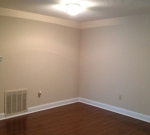 3rd image of 4312 Pine Heights Dr NE