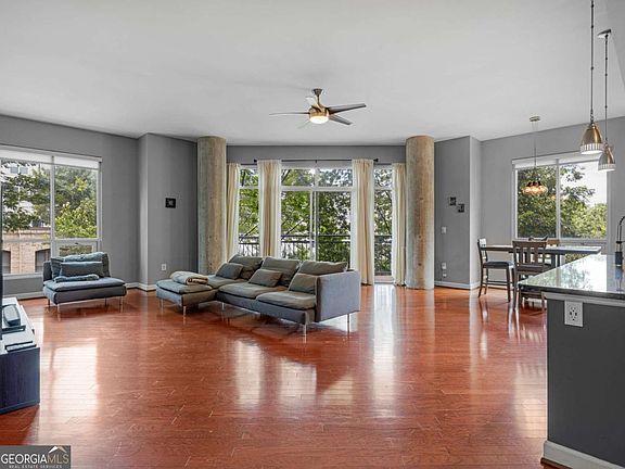 4th image of 711 Cosmopolitan Dr #321