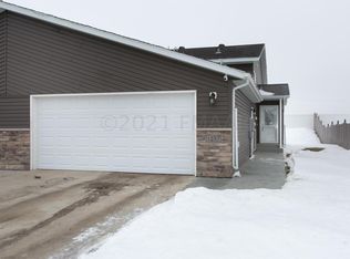 1257 4th St NW, West Fargo, ND 58078