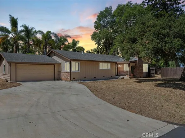 213 Beaumont Dr, Vista, CA 92084