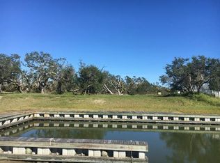 44 Magnolia St, Rockport, TX 78382