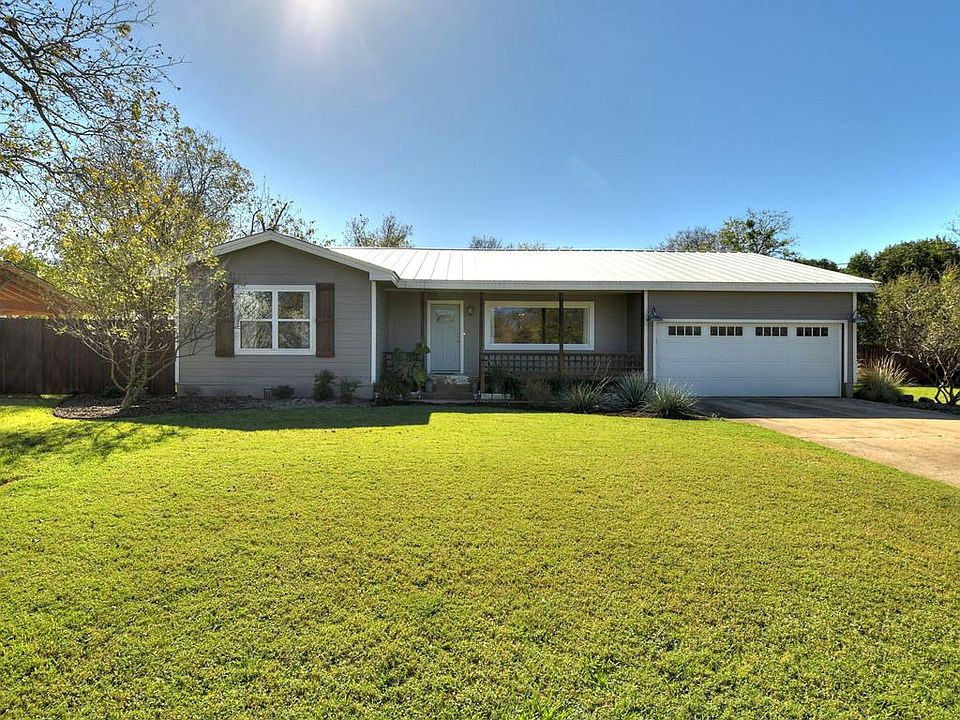 1st image of 202 E Bluebonnet Ln