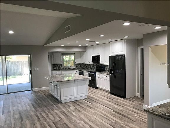 4th image of 2663 Firestone Dr