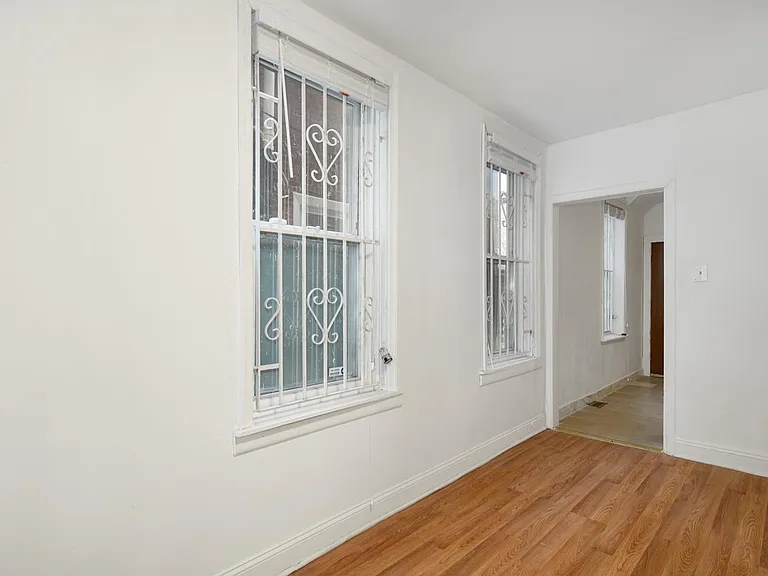 1212 N 24th St — Photo 22