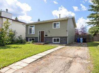 134 E Farrell Bay, Wood Buffalo, AB T9K1N8
