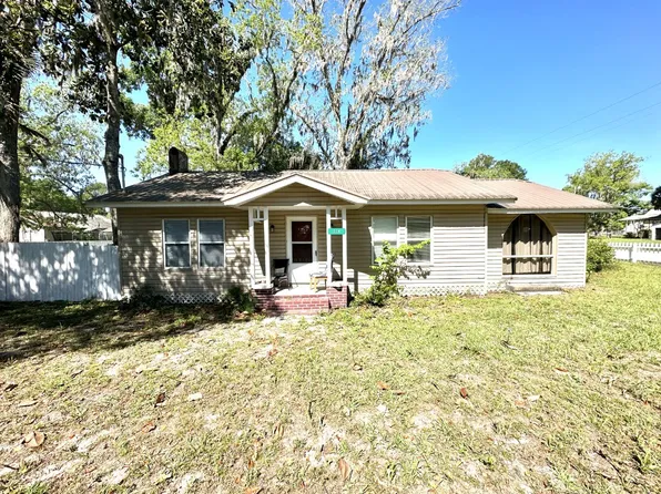 204 S Fletcher Ave, Mayo, FL 32066