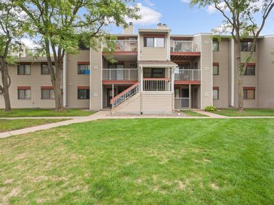 350 Shelard Pkwy UNIT 302, Saint Louis Park, MN, 55426