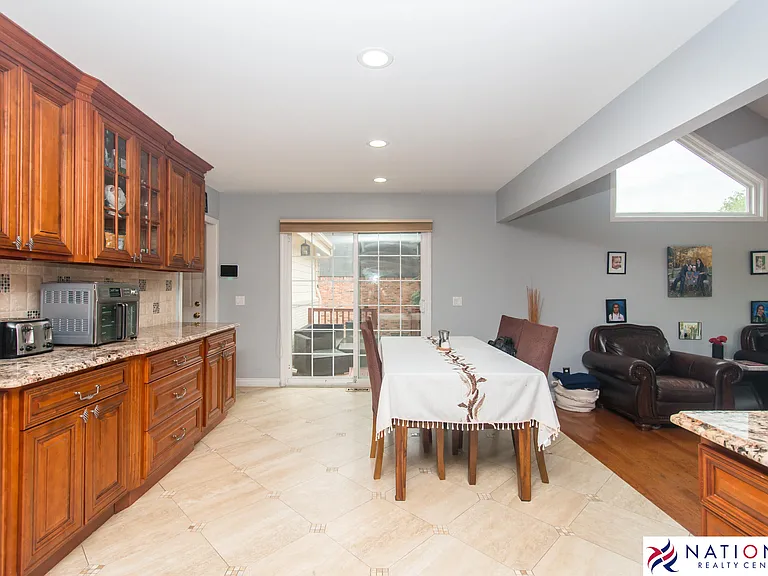 37709 Glengrove Dr — Photo 17
