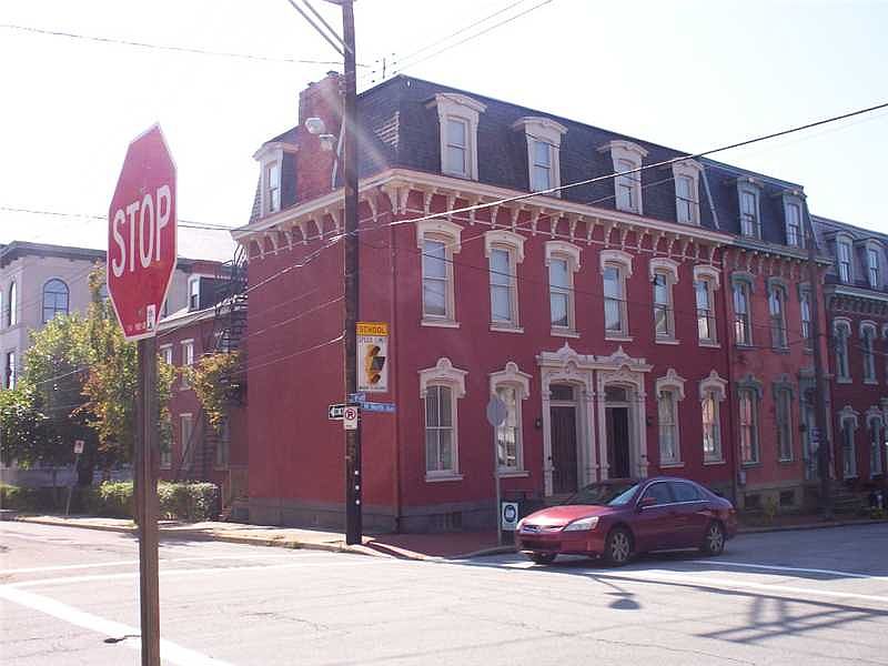 2nd image of 1301-1303 W North Ave