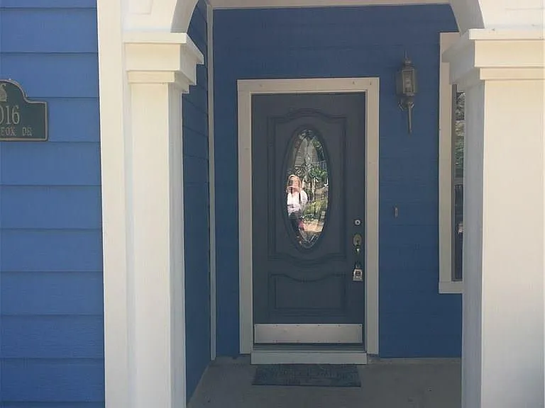 1016 Grey Fox Dr — Photo 2