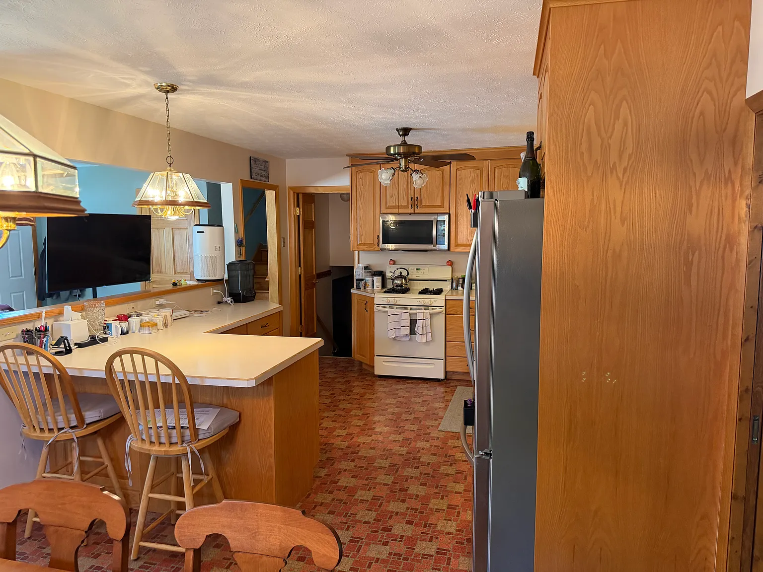 3 bed, 1.5 bath, 1562 sqft, $3,500 — Photo 3