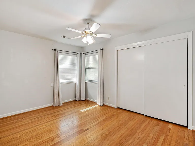 5110 Hialeah Dr — Photo 14