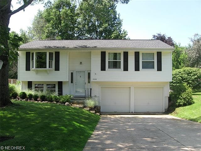 1st image of 1084 Erin Dr