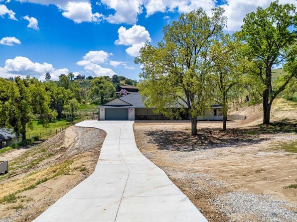 26004 Bear Valley Rd, Tehachapi, CA 93561