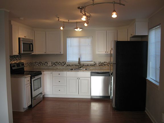 2nd image of 1502 Sanford Ave