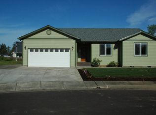 1212 Cessna Ct, Sweet Home, OR 97386