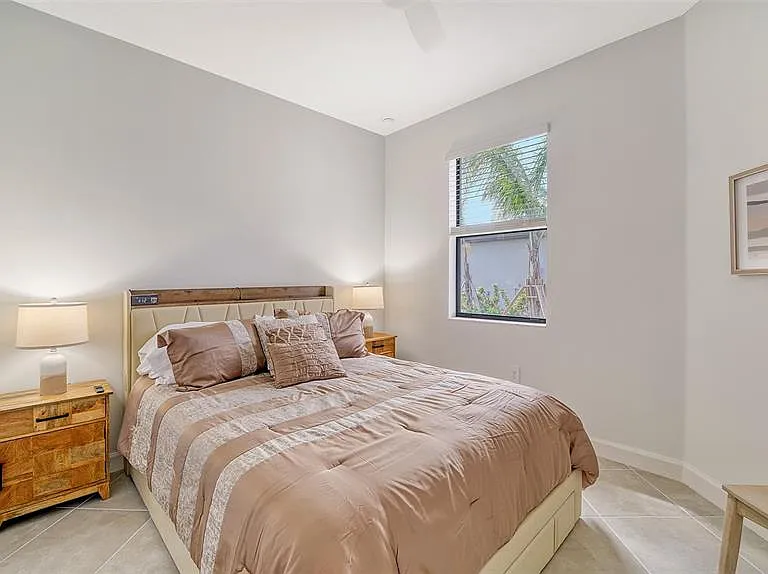 15721 Sunny Day Dr — Photo 20