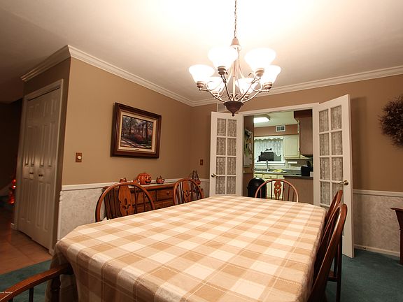 5th image of 1134 Aster Dr