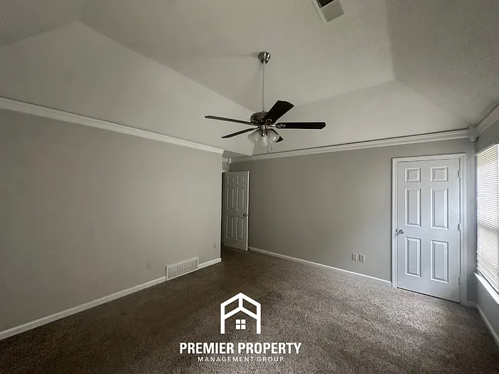 2638 Country Glade Dr — Photo 8