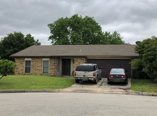 4320 Huckleberry Dr, Fort Worth, TX 76137