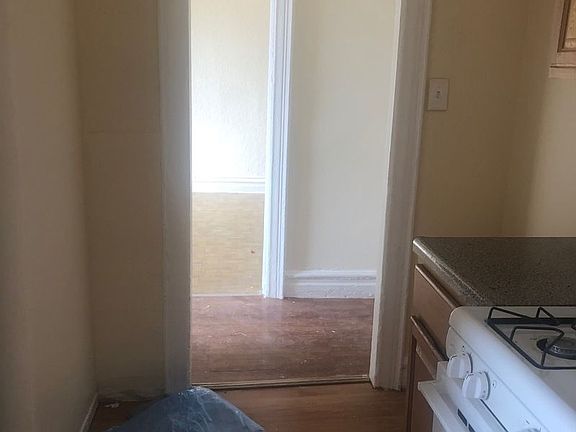 3rd image of 333 Neptune Ave #C2
