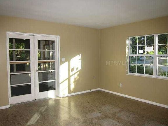 2nd image of 1804 Ivy Ln