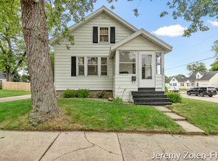 3276 Fayette Ave SW, Grandville, MI 49418
