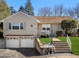 12 Margaret Rd, Sharon, MA 02067