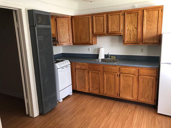 2nd image of 5655 Wilmer St