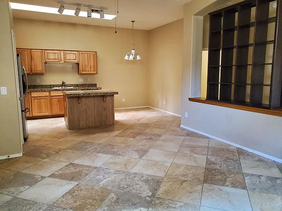 4th image of 16620 S 48th St Unit 10