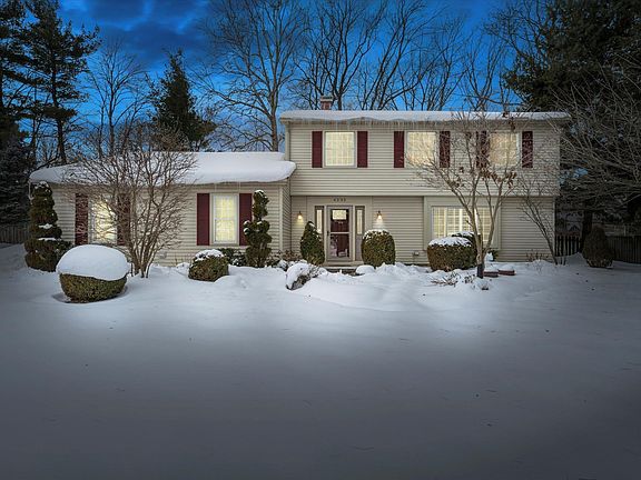 2nd image of 6233 Regent Ct