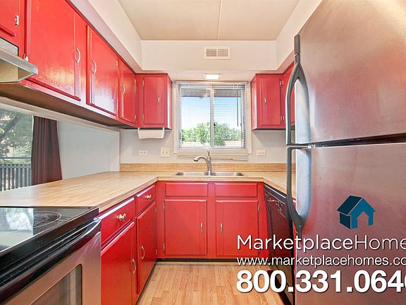 5th image of 13933 James Dr APT 817