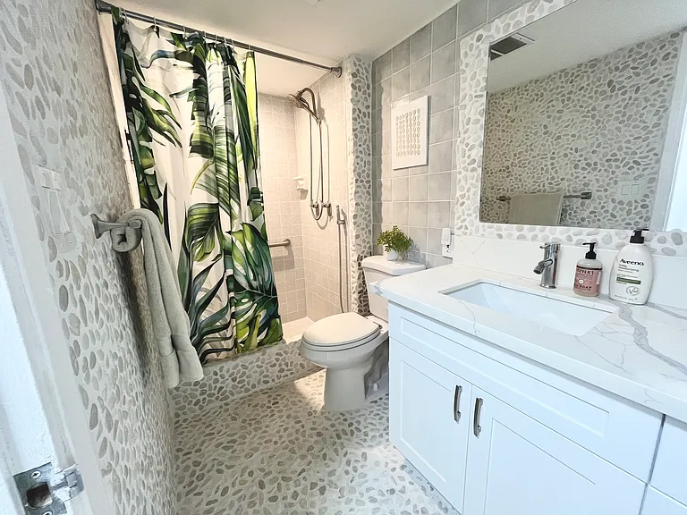 1025 Wilder Ave #9A — Photo 26